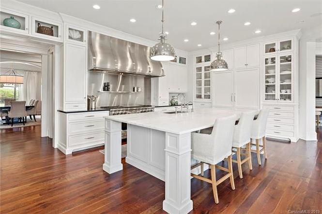 14608 Rudolph Dadey Drive kitchen