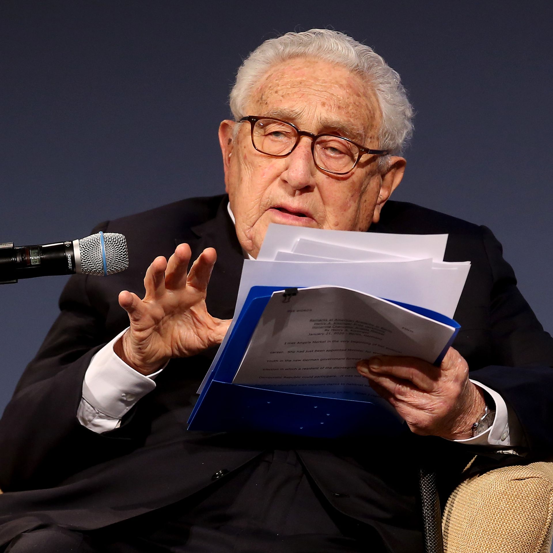 Leadership : Six Studies in World Strategy by Henry Kissinger