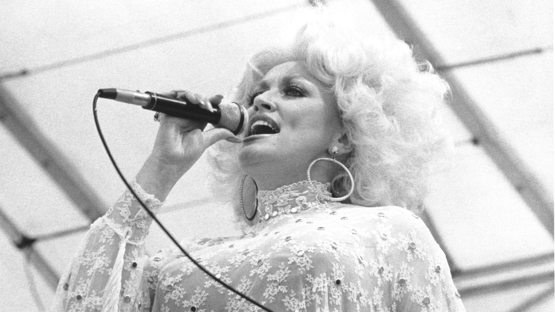 Dolly onstage in 1978