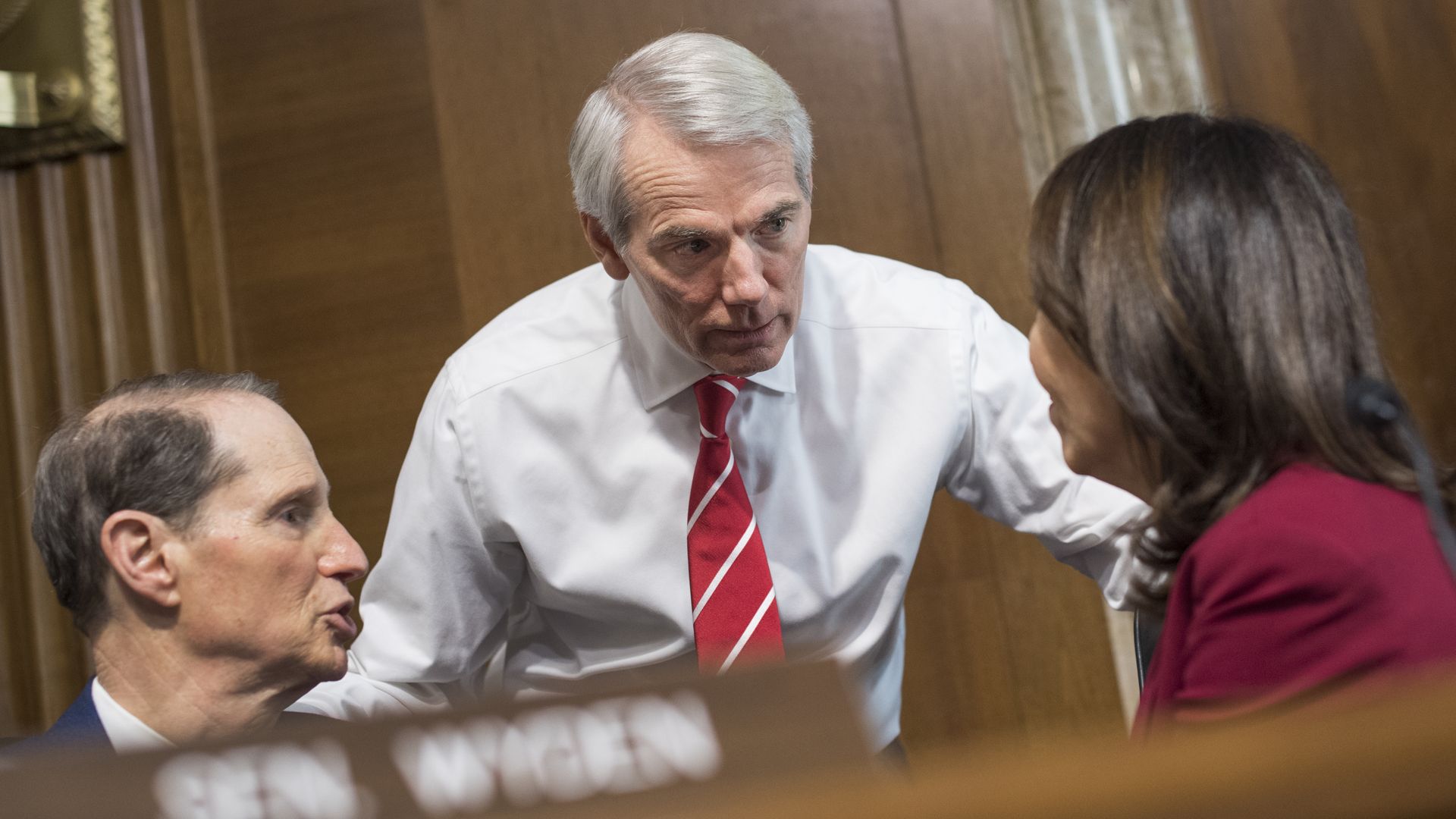 Sen. Ron Wyden and Sen. Rob Portman speak Sen. Maria Cantwell