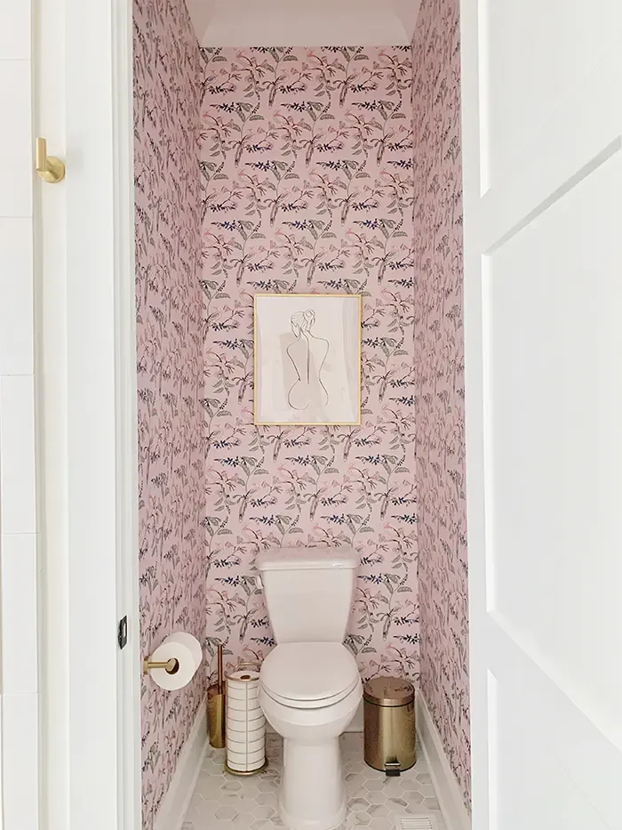 Sarah Crosland's custom cottage on Lake Wylie primary bath wallpaper