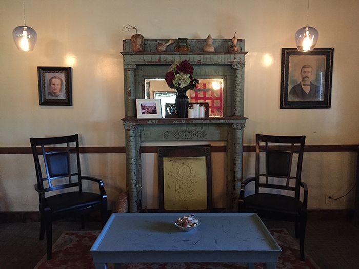 clark-barlowe-dining-room