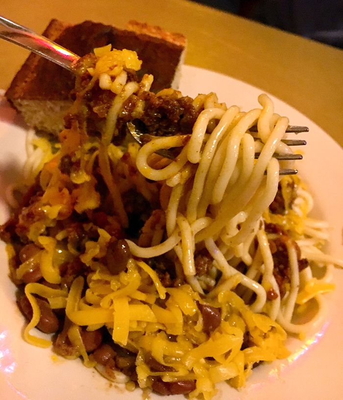 lupie's-chili-with-spaghetti