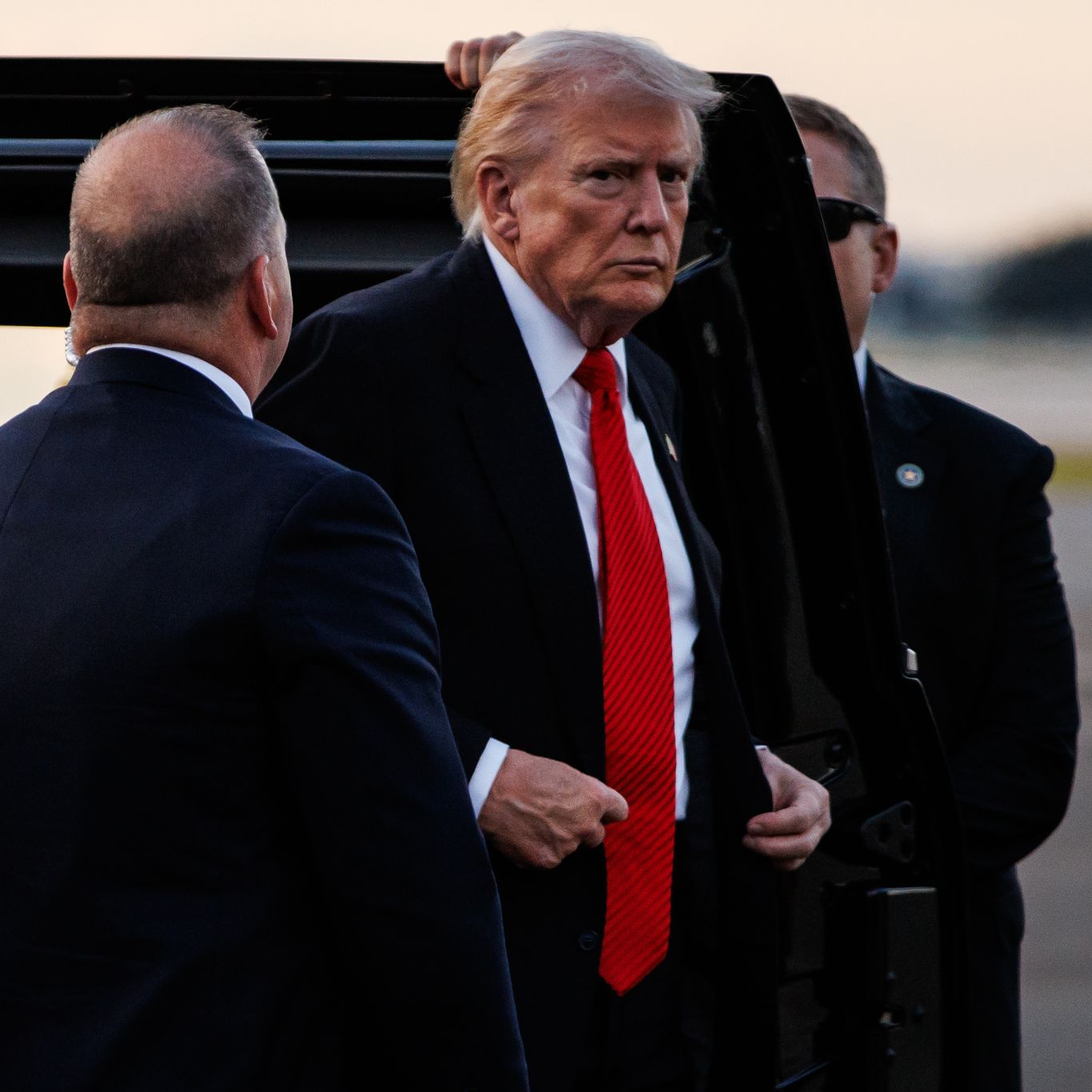 Trump blames shutdown for Republicans' election losses to ...