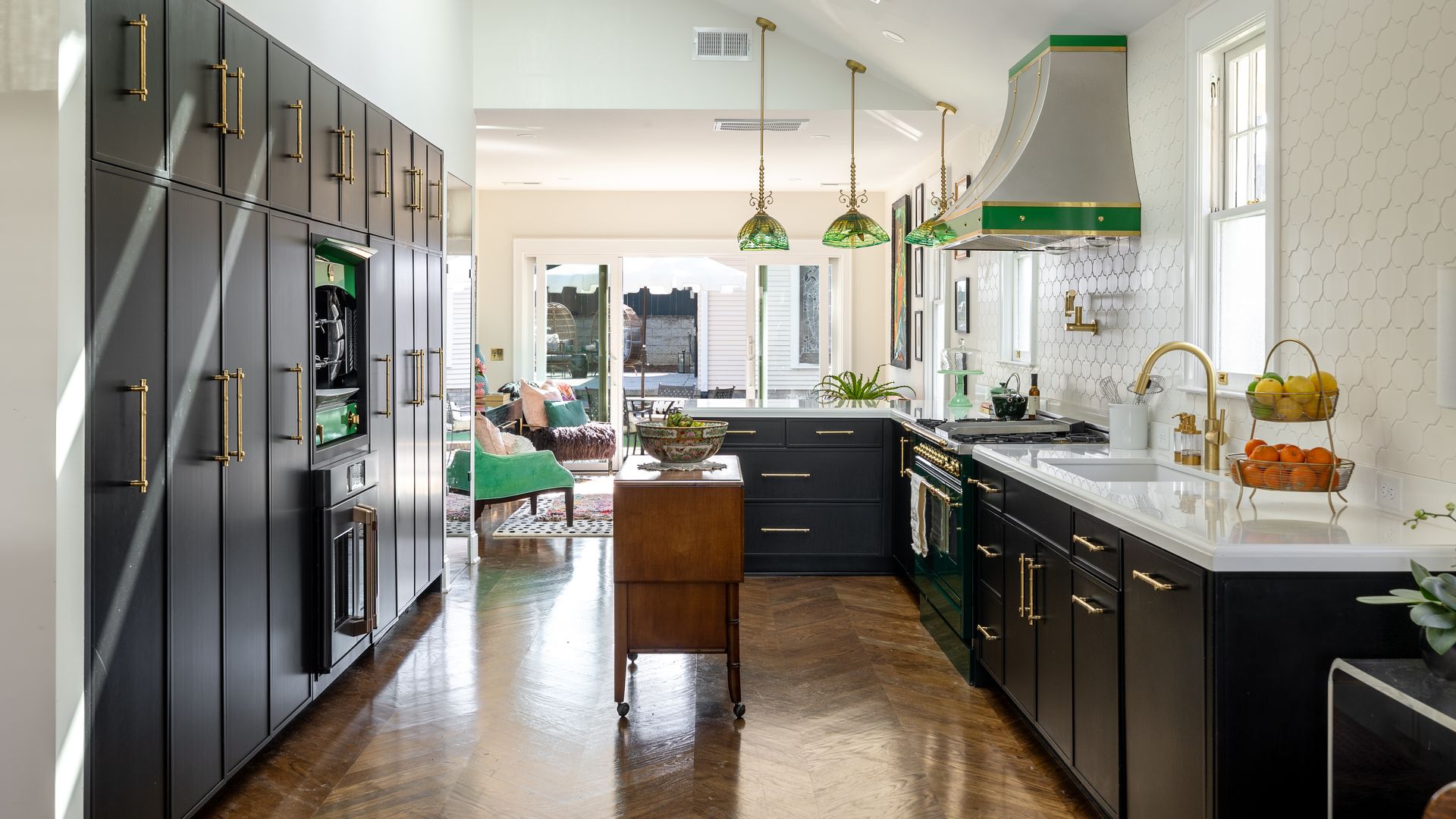 Renovated Plaza Midwood bungalow is ahead of a new kitchen trend ...