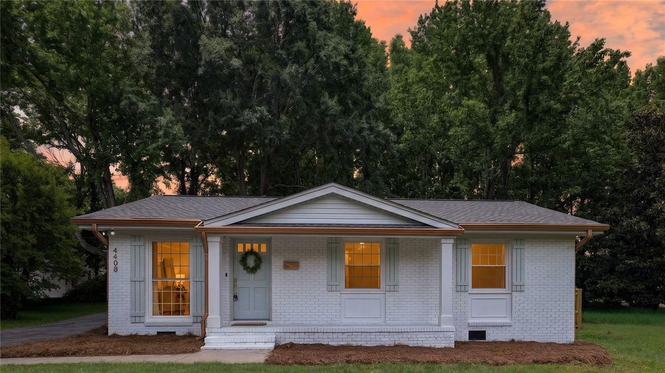 Hot homes: 5 houses for sale in Charlotte ranging from $289K to $895K