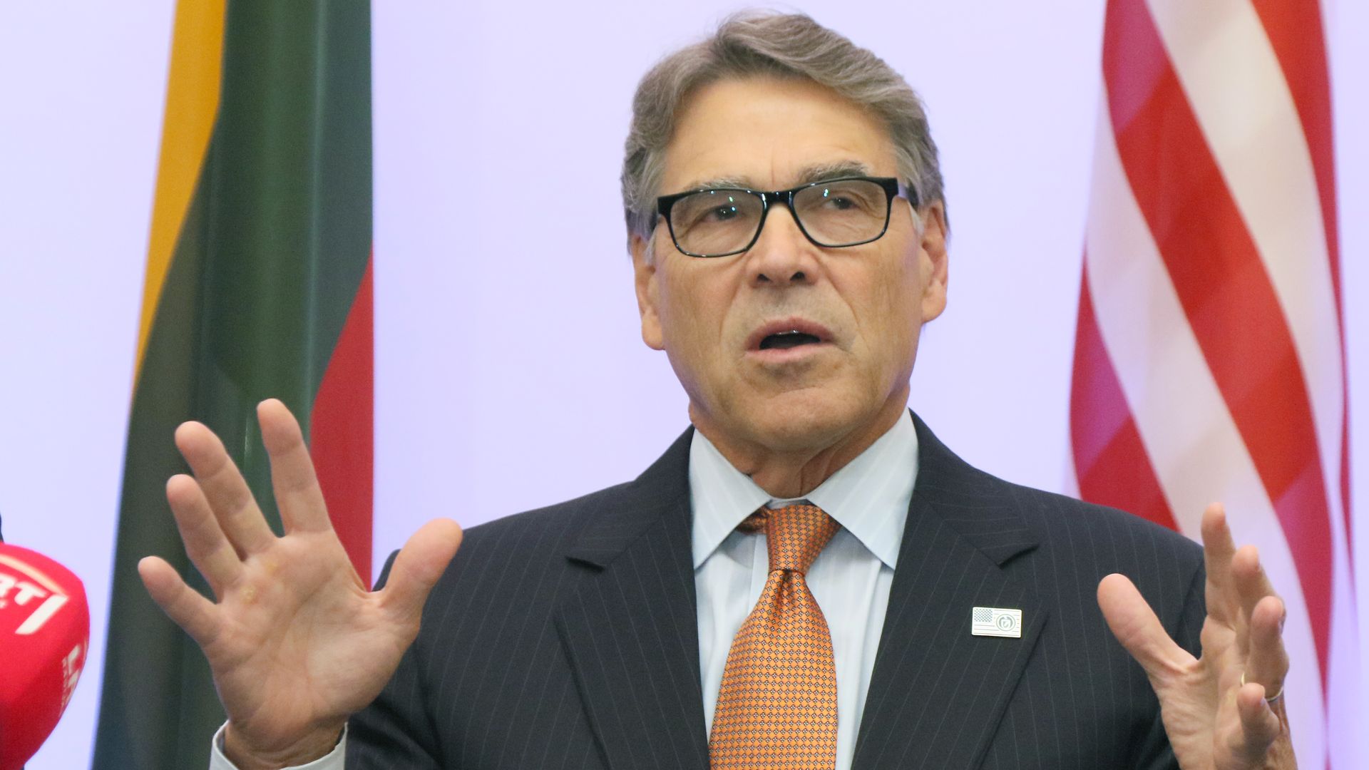 Secretary of Energy Rick Perry delivers a statementduring a meeting in Vilnius, Lithuania
