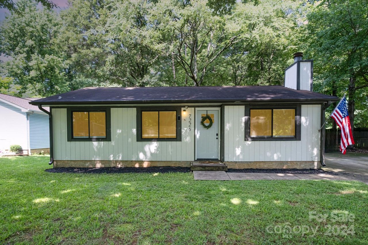 7226 Dorn Cir