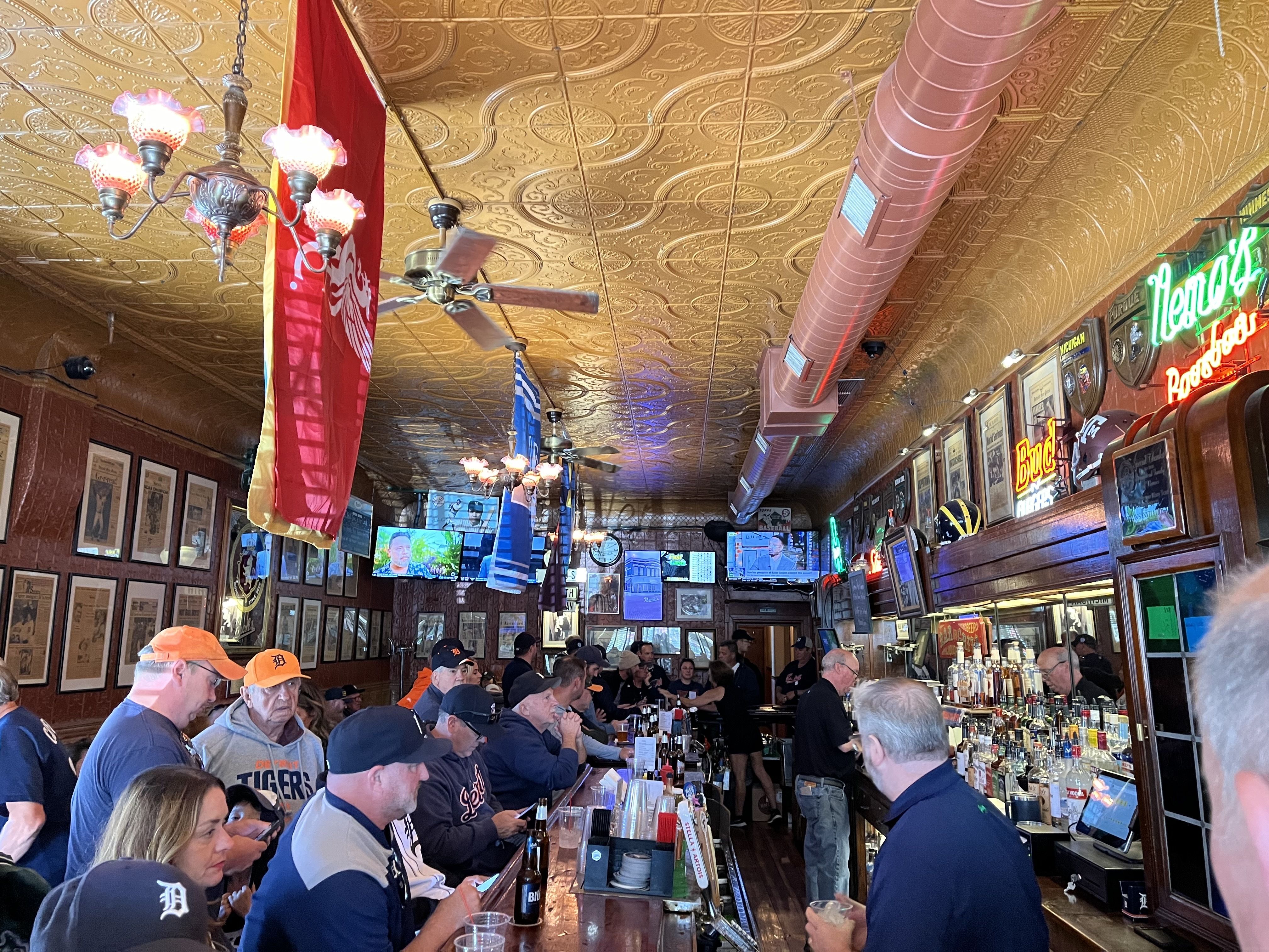 Fans inside Nemo's before Game 3.