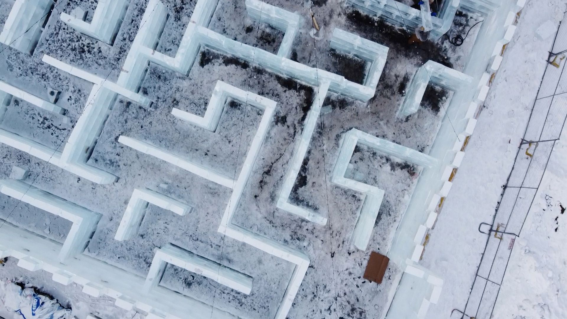 ice maze