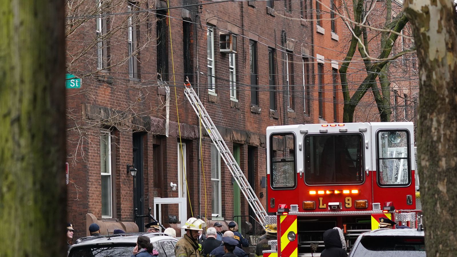 Philadelphia Row House Fire Kills At Least 13, Including 7 Kids - Axios ...