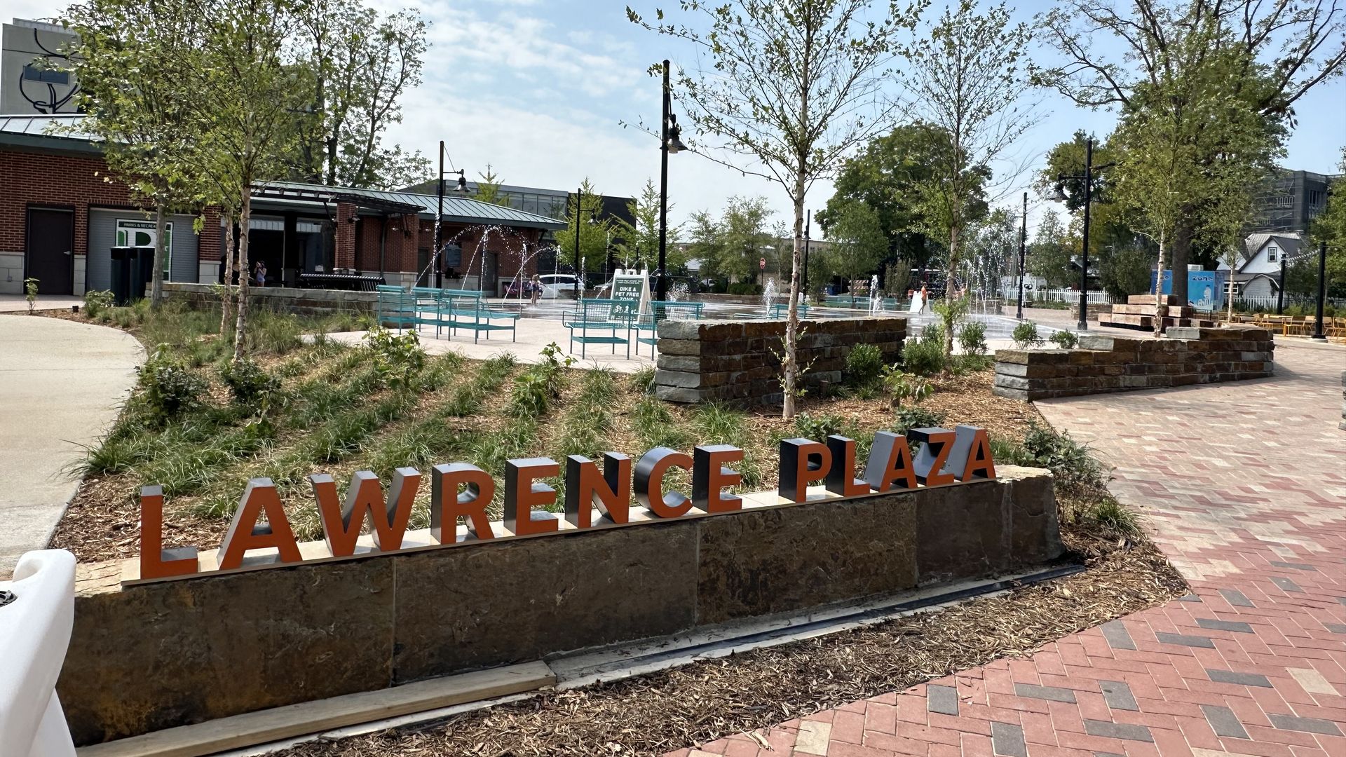 photo of lawrence plaza