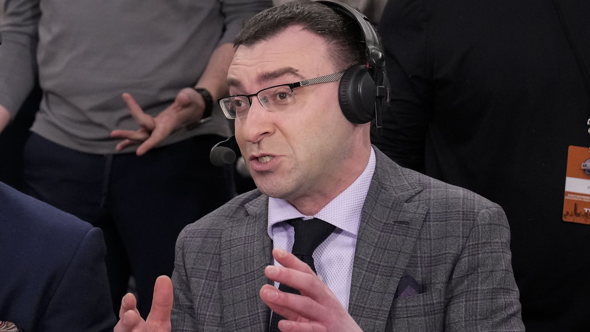 Jason Benetti at a college basketball game between UCONN and Gonzaga in 2024. 