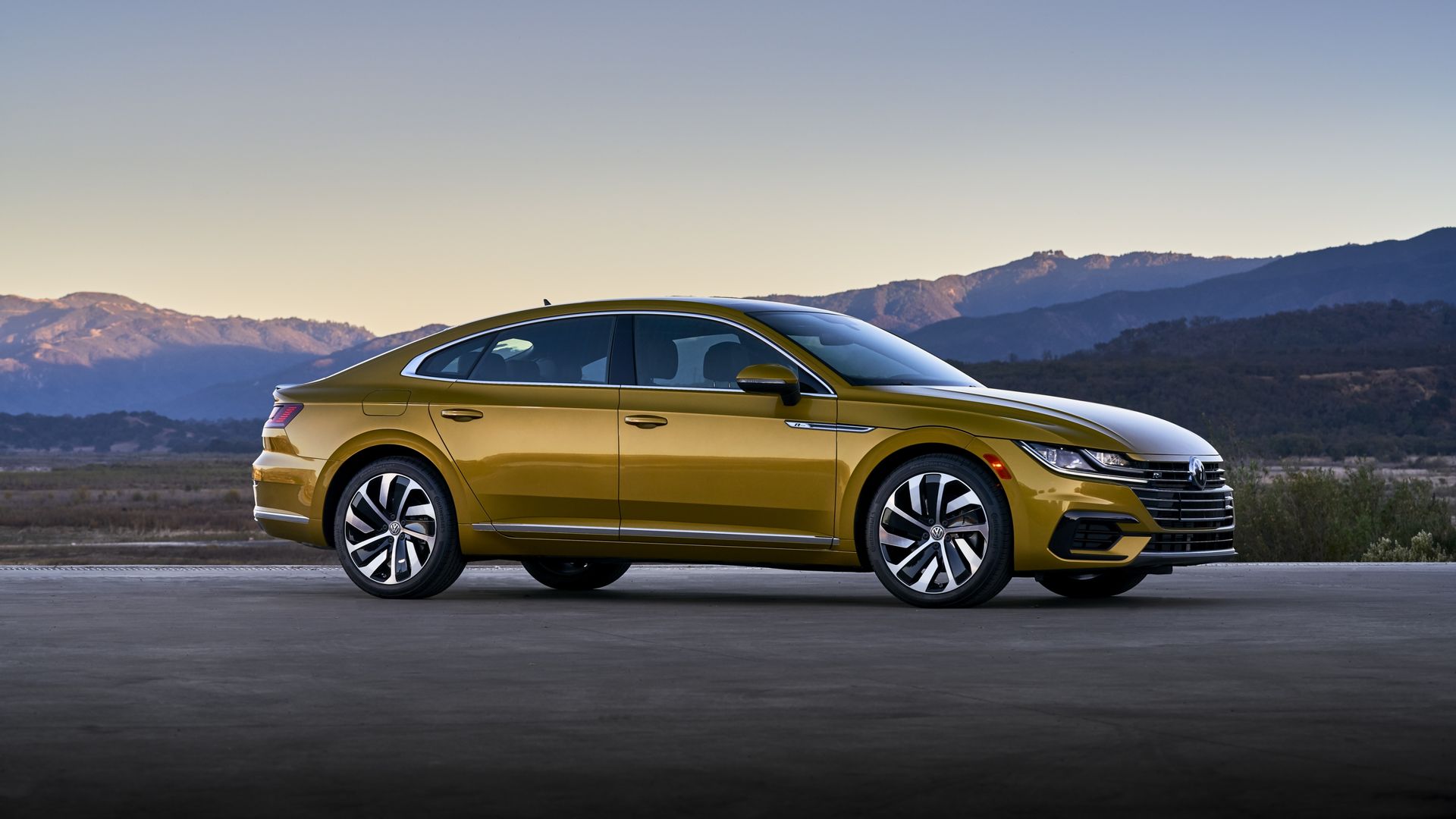 Image of gold-colored VW Arteon sedan