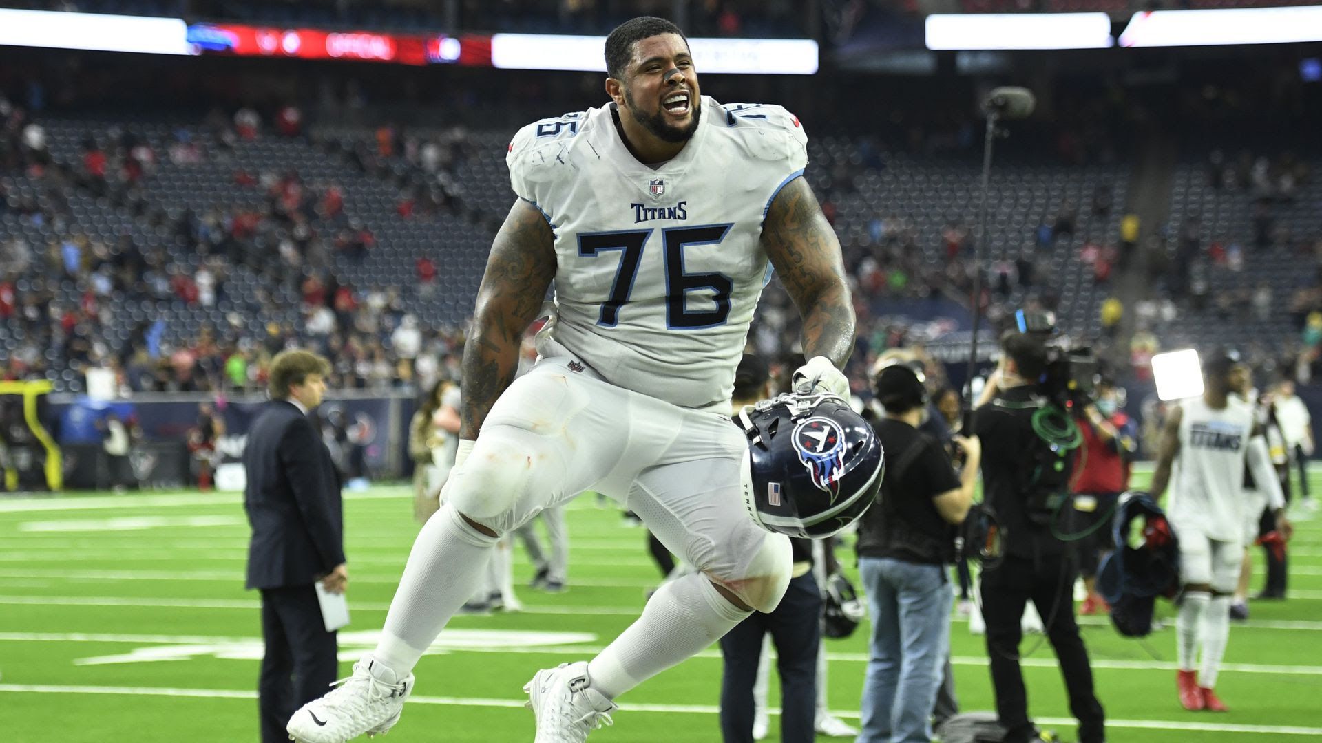 Tennessee Titans guard Rodger Saffold celerates after the win over the Texans. 
