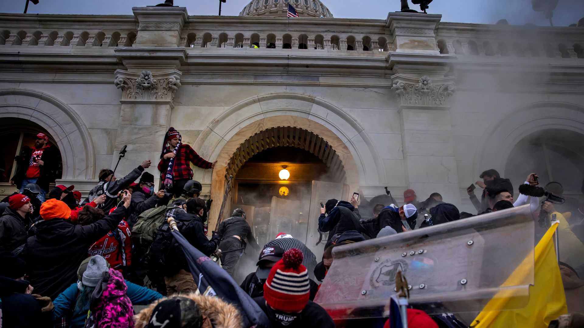  Trump supporters clash with police and security forces as people try to storm the US Capitol on January 6, 2021 in Washington, DC. 