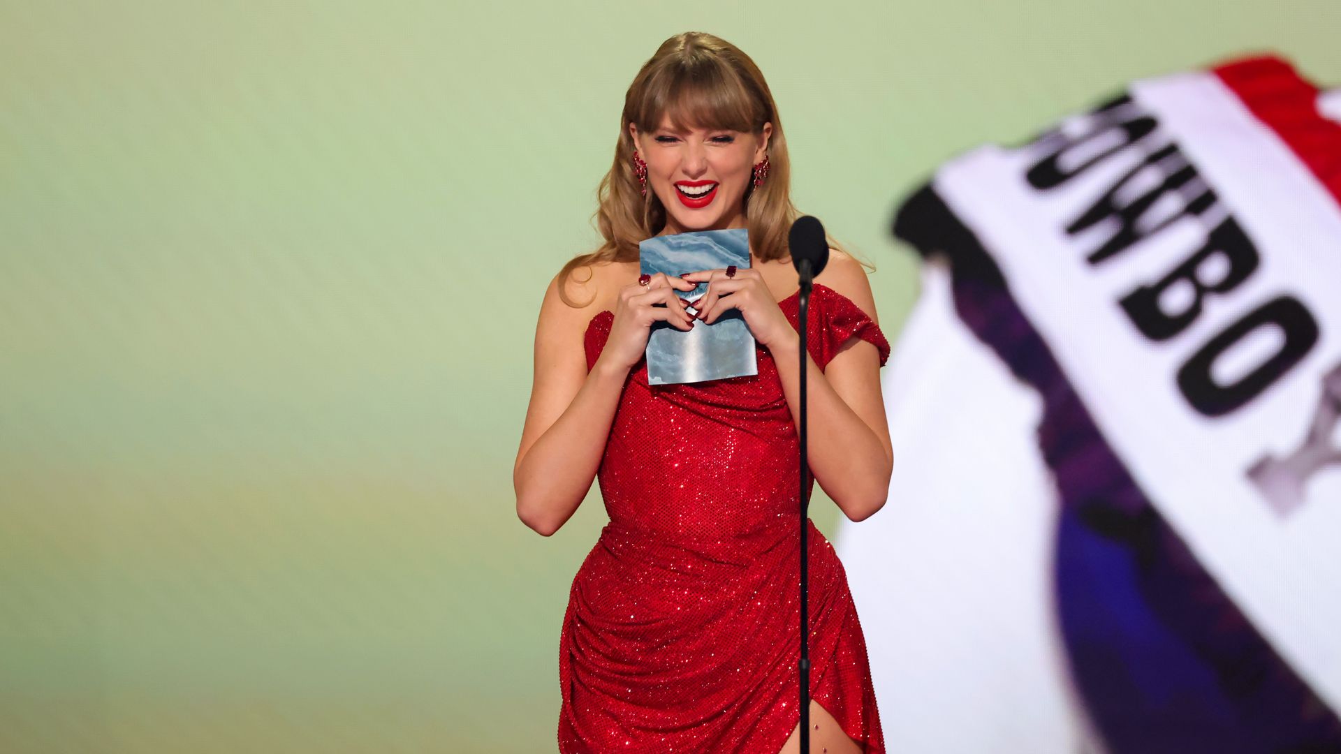 Taylor Swift officially owns her entire music catalog