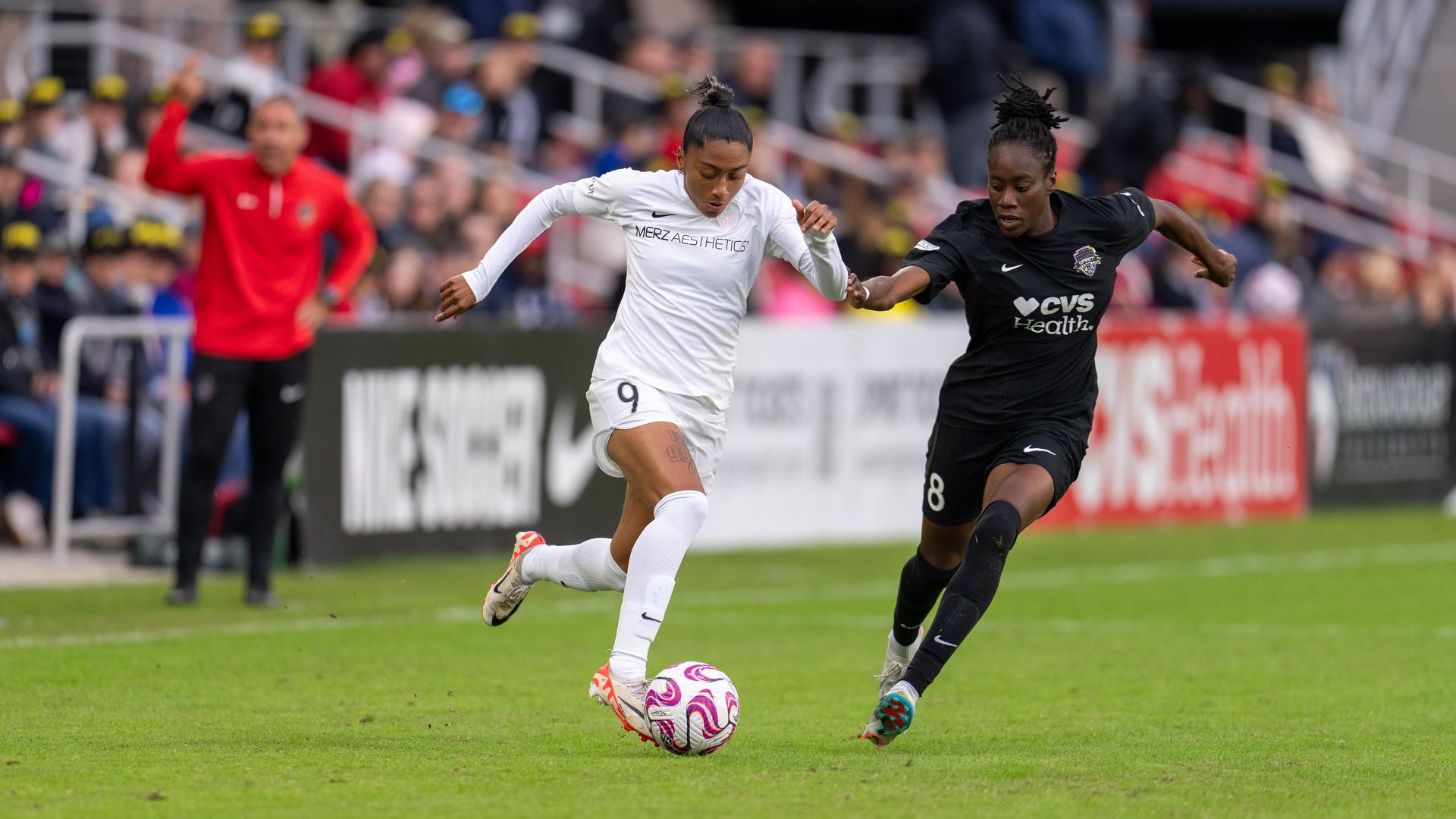 WASHINGTON, DC - OCTOBER 15: Kerolin #9 of the North Carolina Courage dribbles during a game between the North Carolina Courage and Washington Spirit at Audi Field on October 15, 2023 in Washington, DC. (Photo by Brad Smith/ISI Photos/Getty Images).