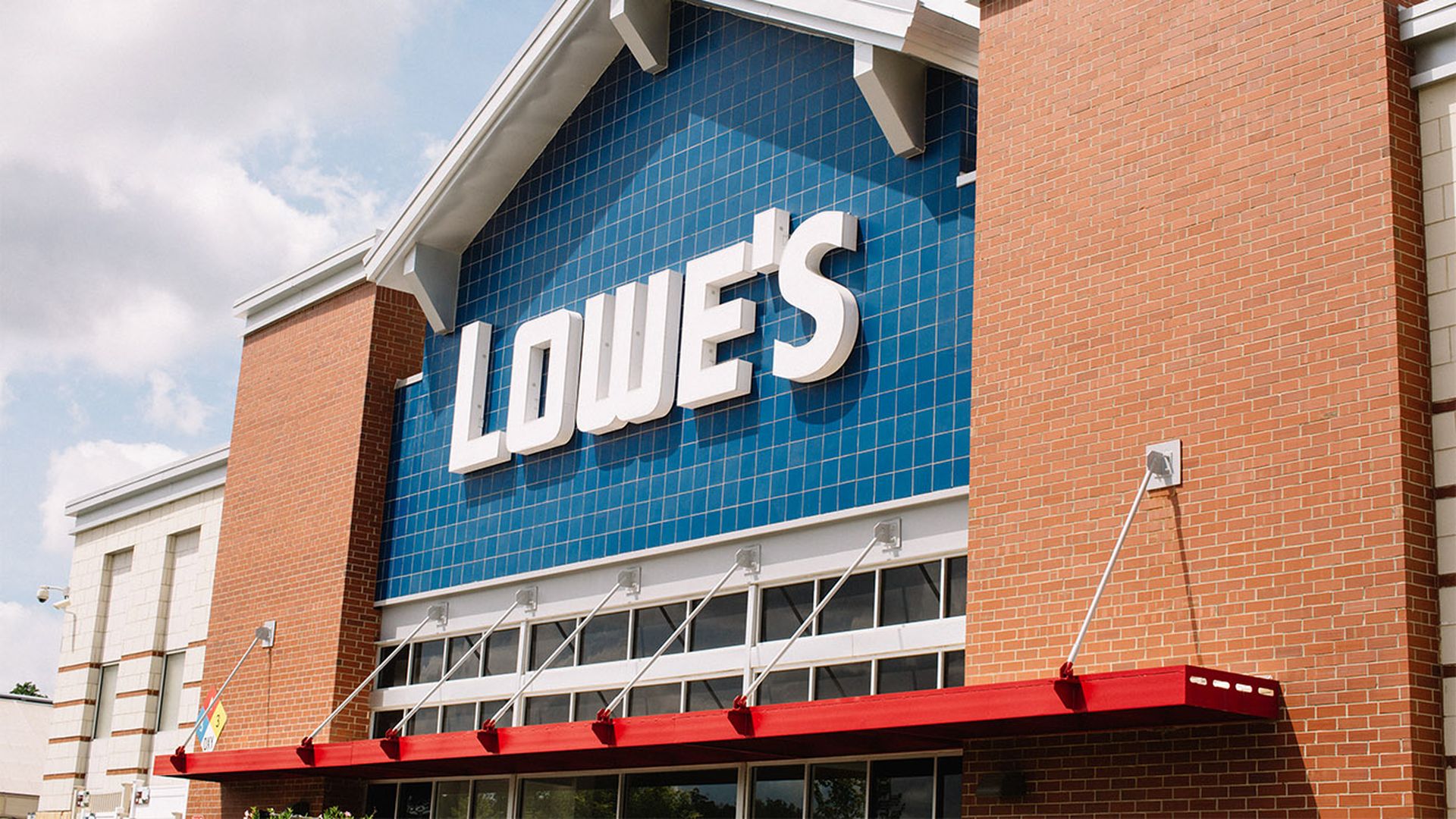 Lowe's northlake mall