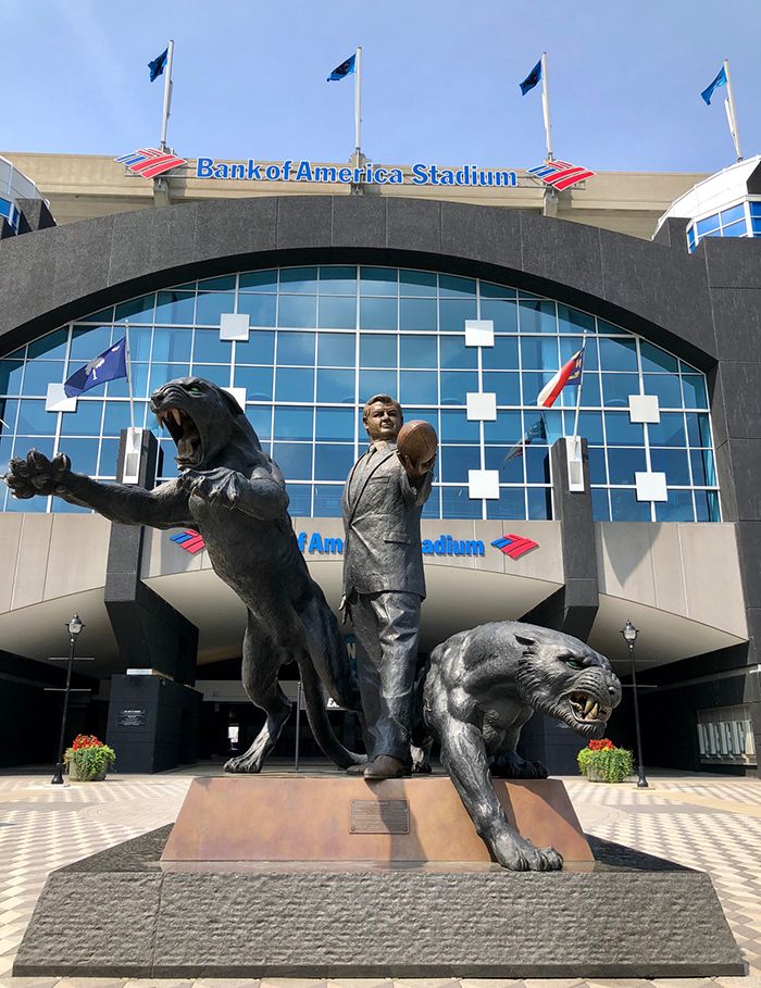 jerry-richardson-statue-bank-of-america-stadium