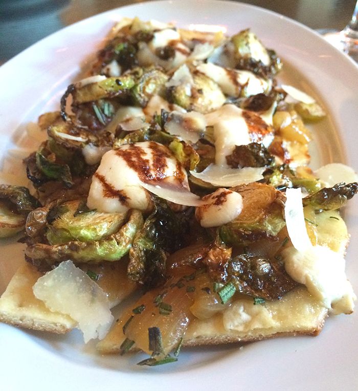 caramelized onion pizza