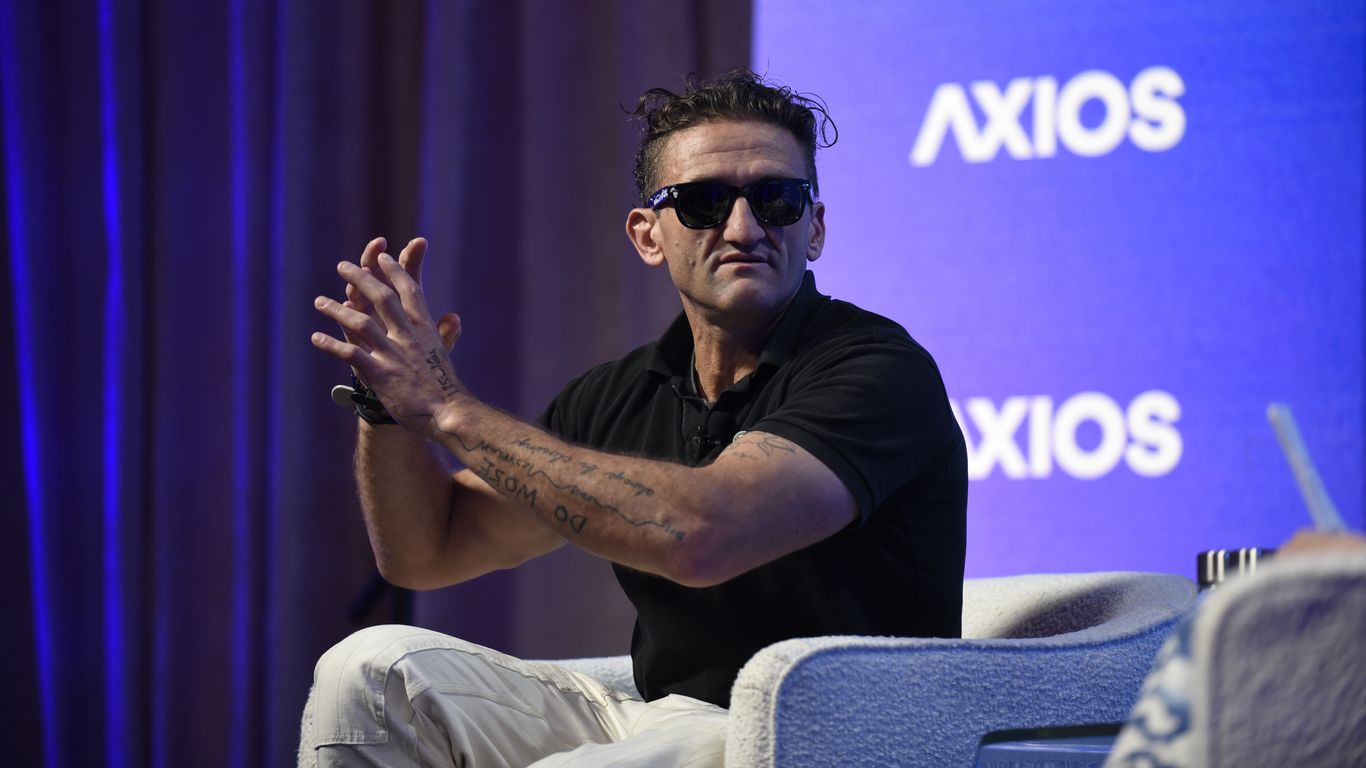 Casey Neistat can't figure out YouTube's algorithm anymore