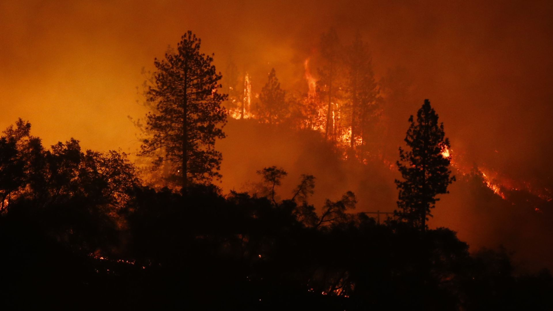 The Camp Fire east of Highway 70 near Yankee Hill, California