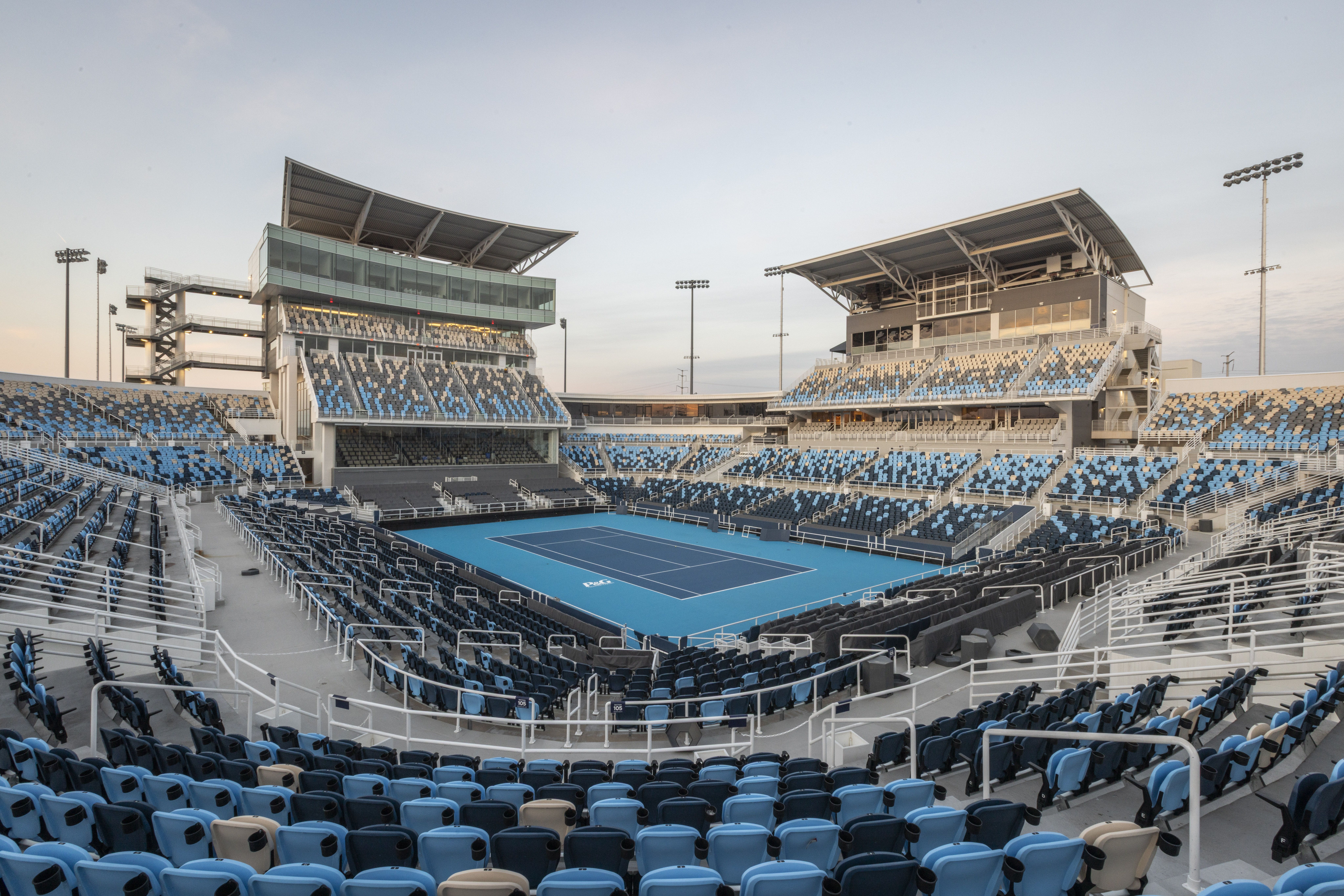 axios.com - Casey Weldon - Tennis Center's basketball debut showcases year-round potential