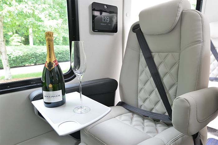 drinks-jitterbug-travel-bus