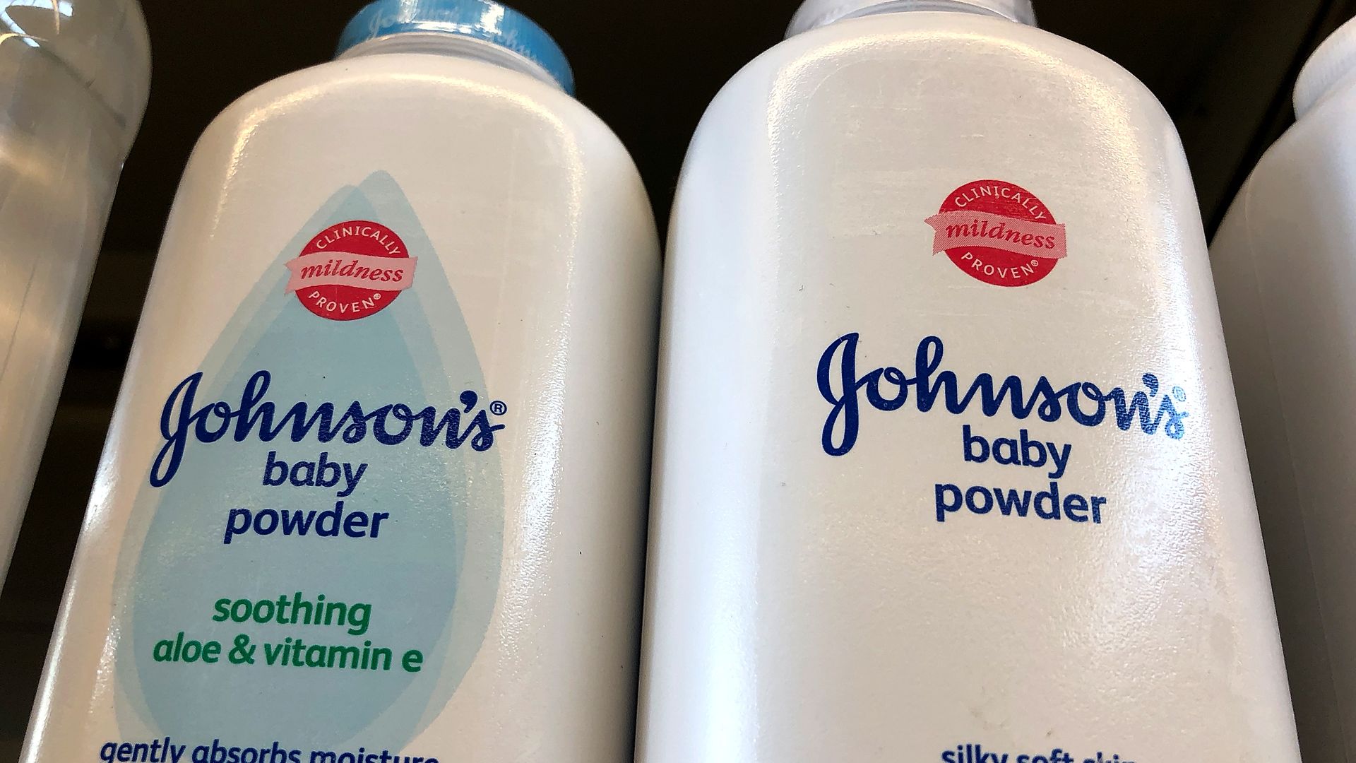 Johnson & Johnson baby powder