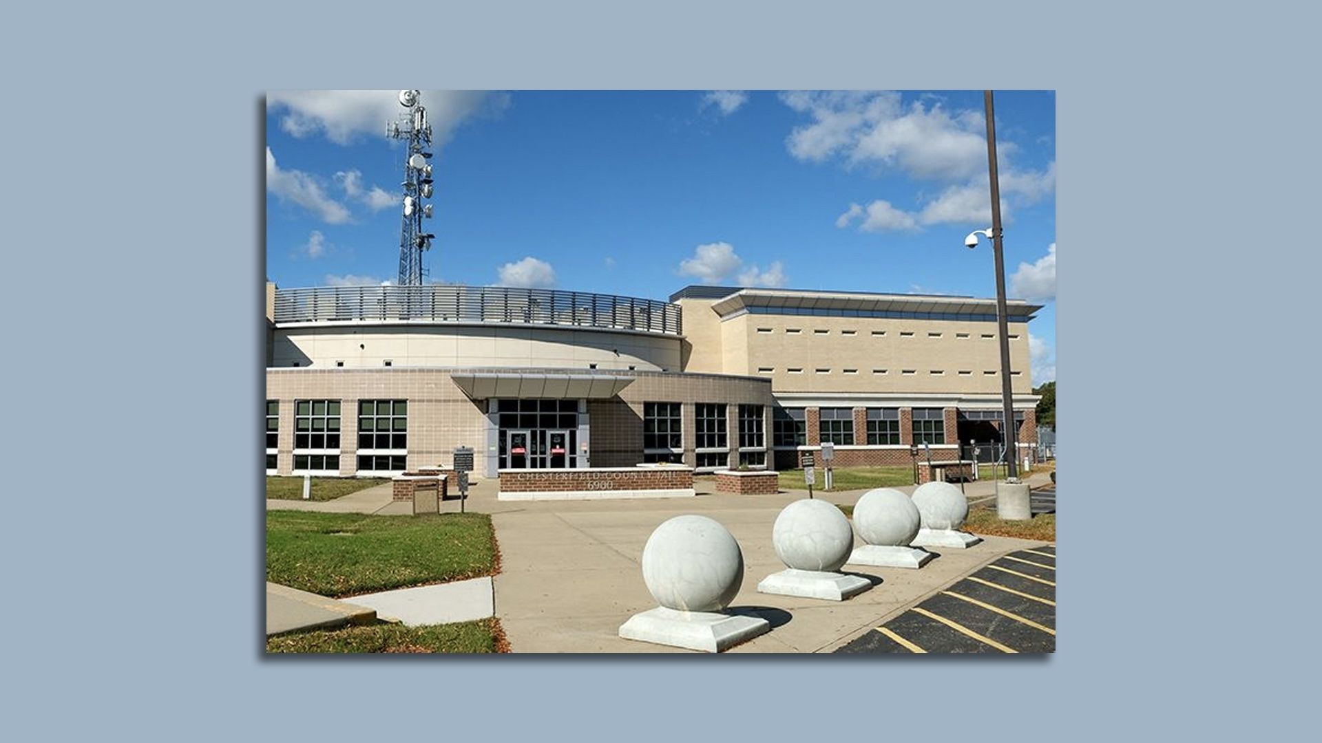 a normal looking building that is a jail