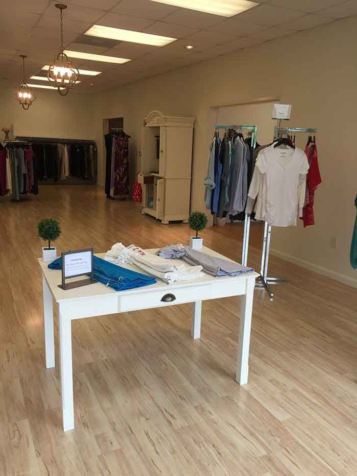 Hott-mom-new location