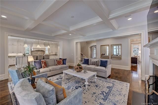 3719 Foxcroft Road living room