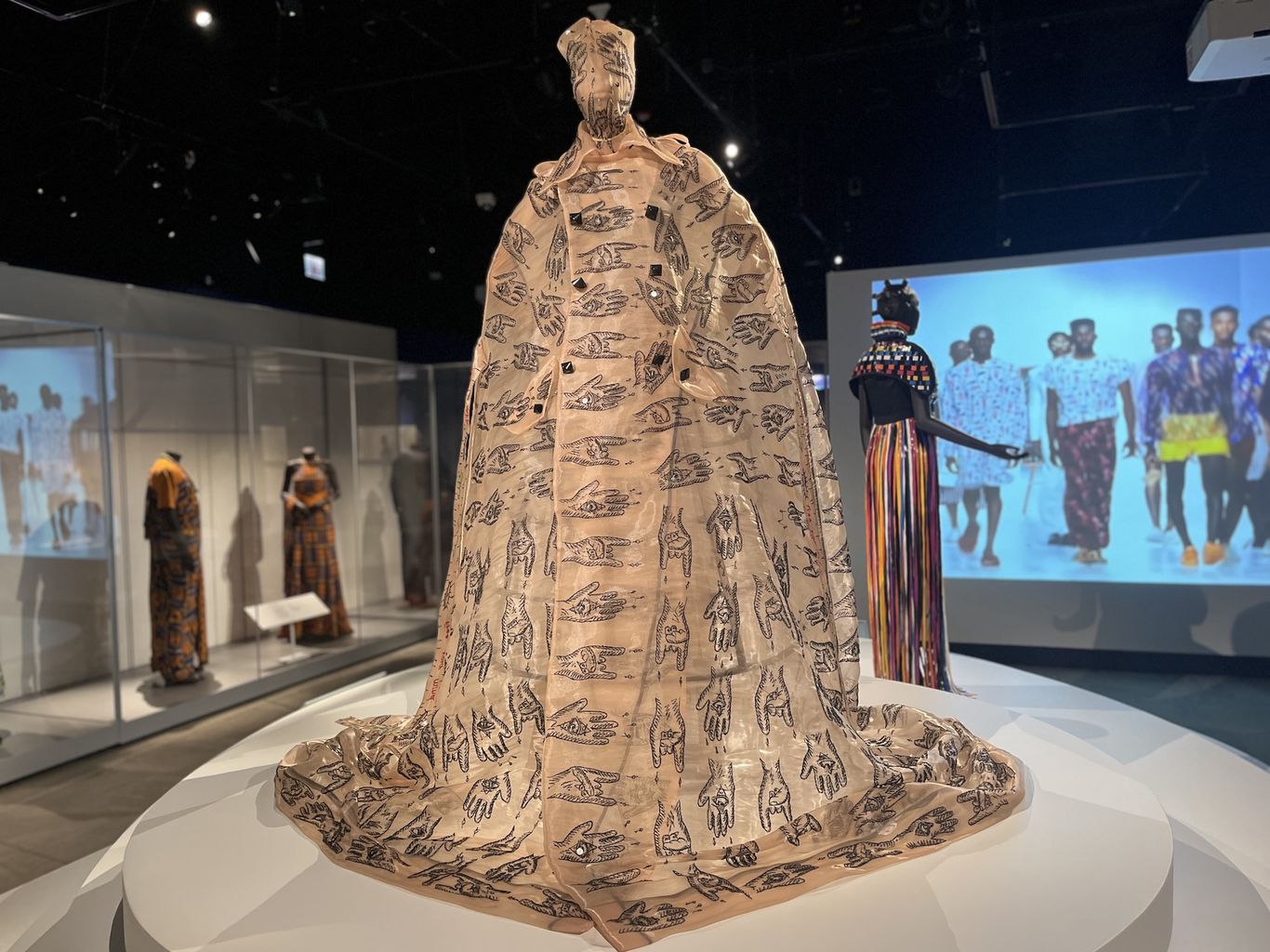 berg encyclopedia african dress fashion boubou