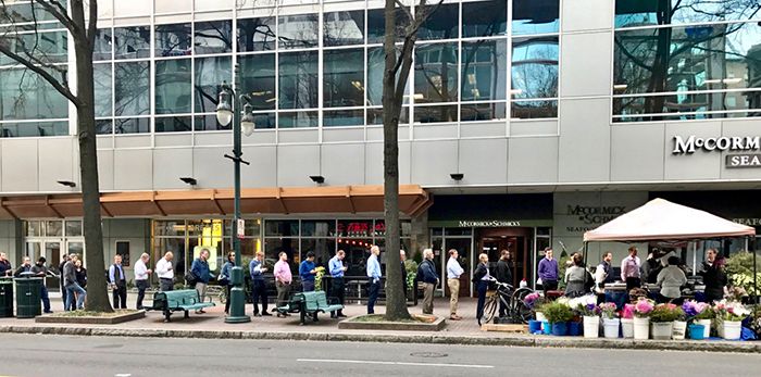 valentines-day-line-uptown-charlotte-flowers