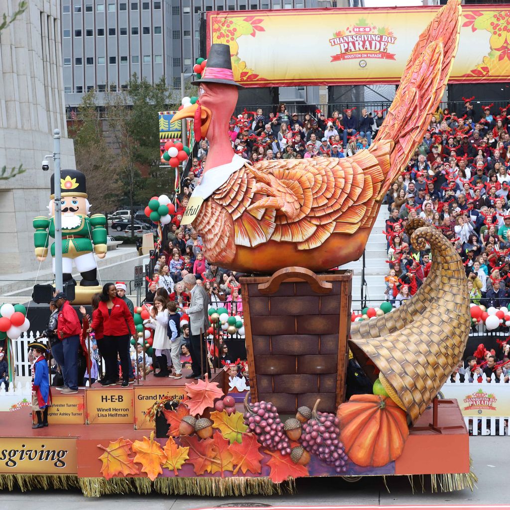 Houston Thanksgiving Day parade: Route, floats, grand marshals, more