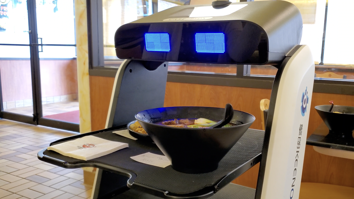 robots-roll-out-delicious-dishes-at-hiro-ramen-tea-in-columbus-ohio