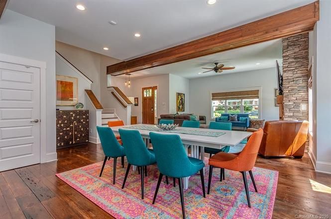 2232 Laburnum Ave dinin