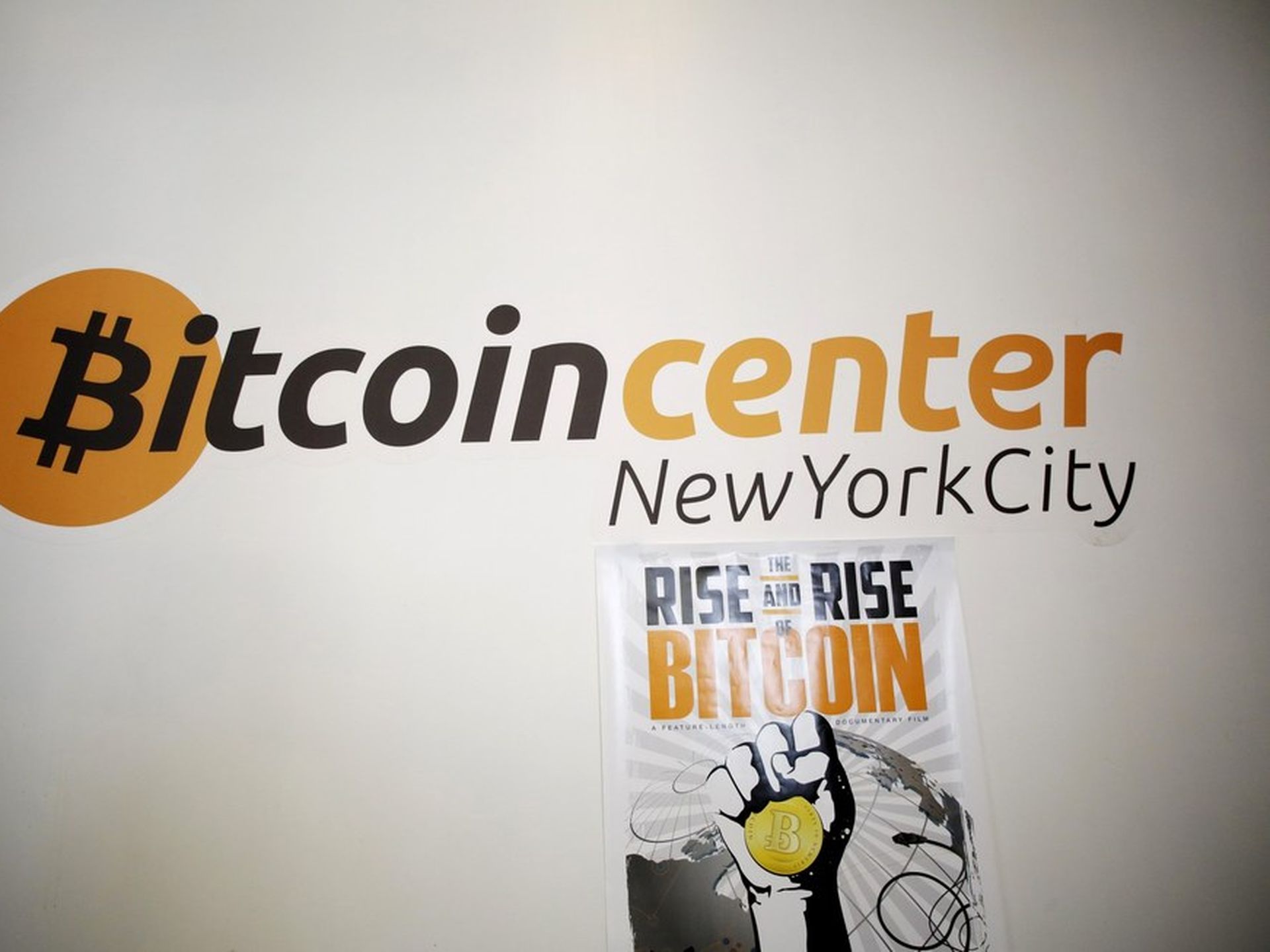 Publishers see bitcoin technology as answer to Google/Facebook dominance