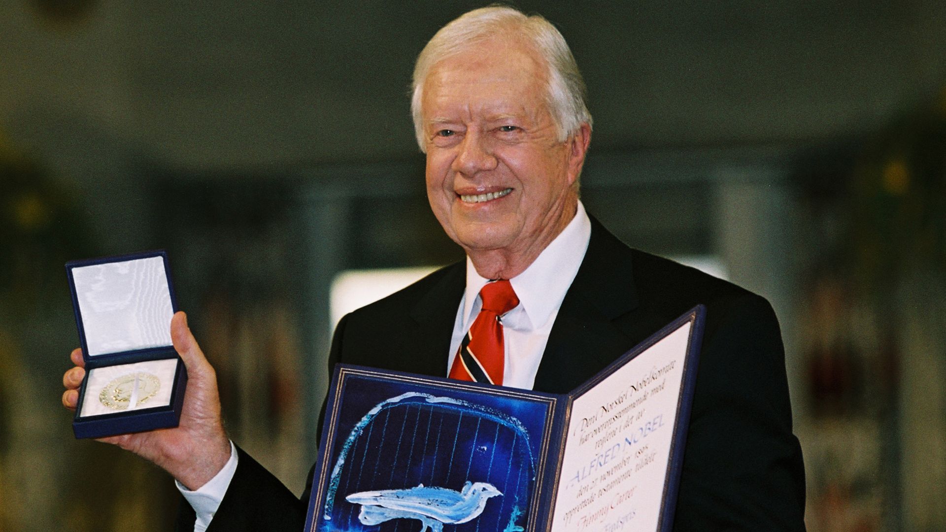 Jimmy Carter receives nobel prize