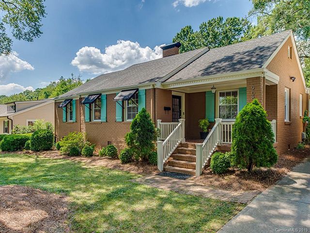 908 Sedgefield Road exterior 1