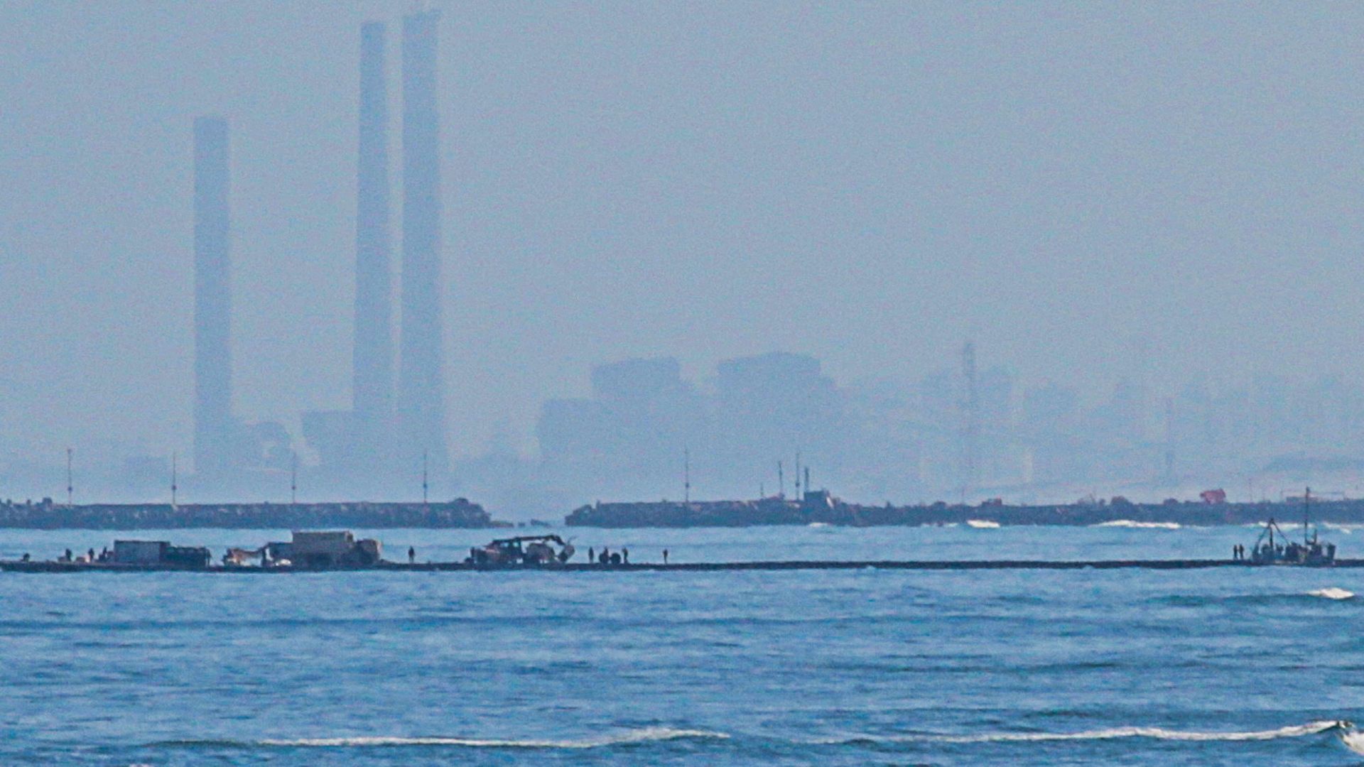 the temporary US-built Trident Pier connecting to the coastline in Gaza 