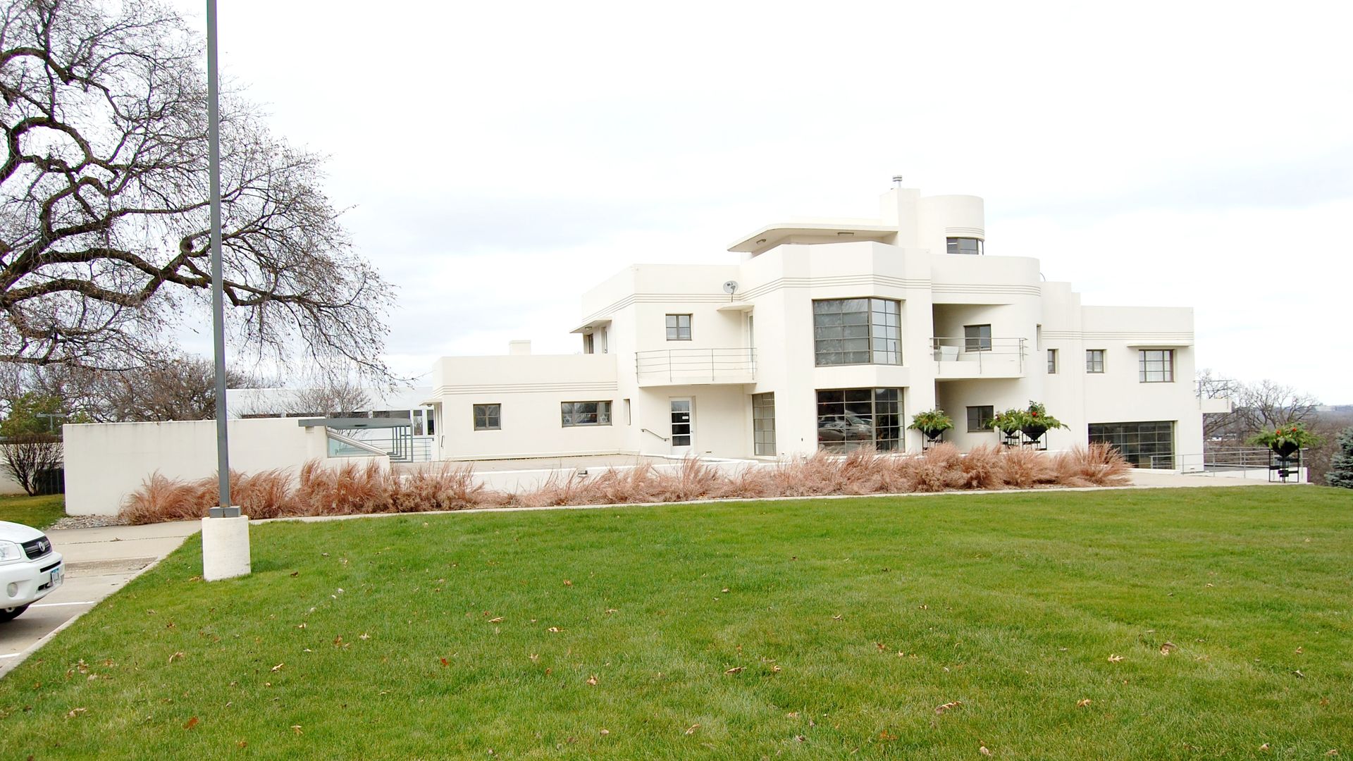 A photo of the Butler Mansion.