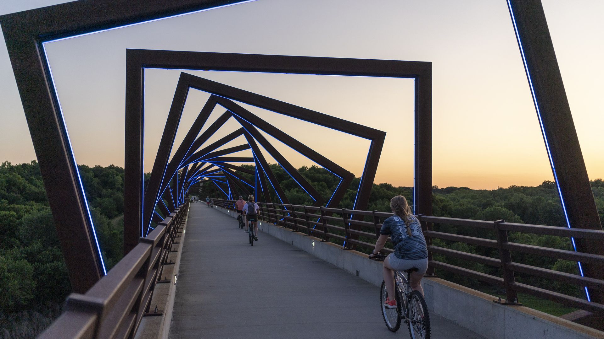 The High Trestle Trail in Madrid