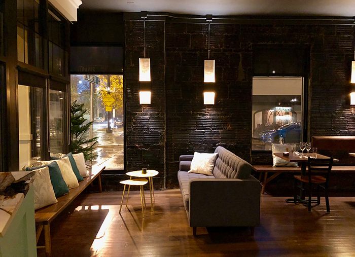 lounge-customshop-charlotte-restaurant