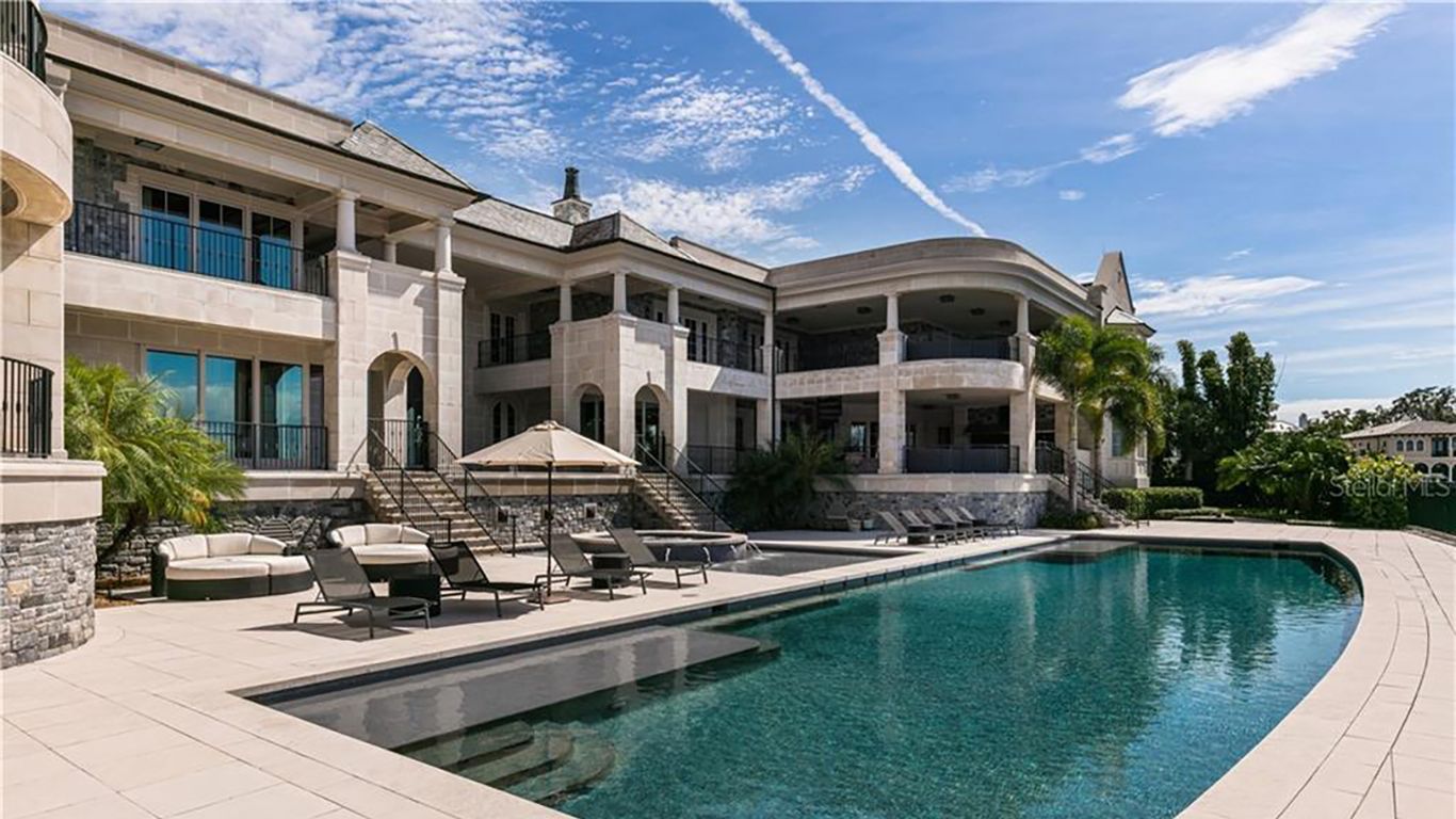 dr patel tampa mansion - Ilustrasi 2