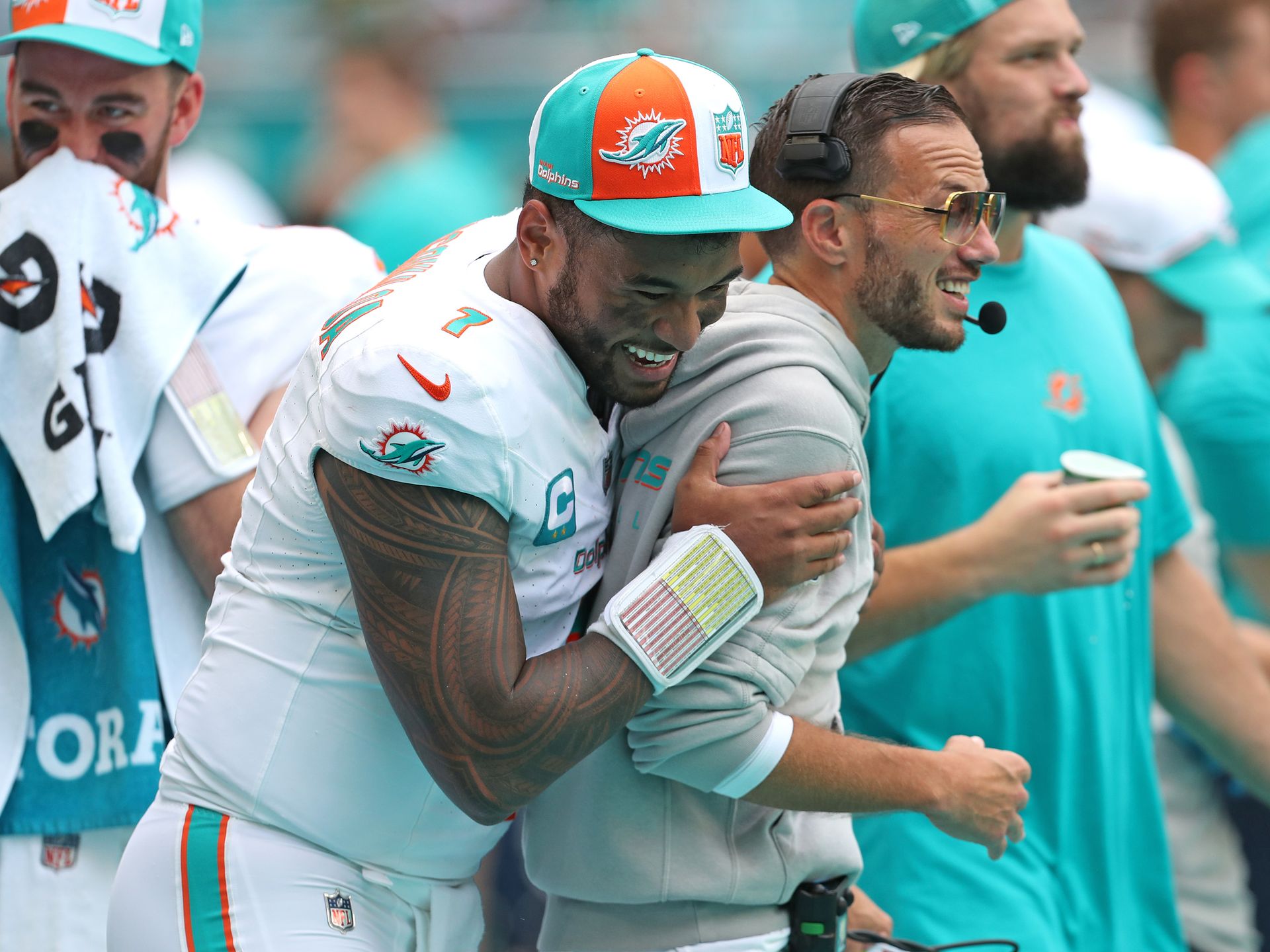 Takeaways from the Dolphins' historic blowout against the Broncos - Axios  Miami