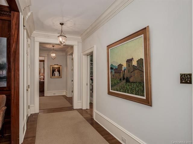 638 Museum Drive details hallway