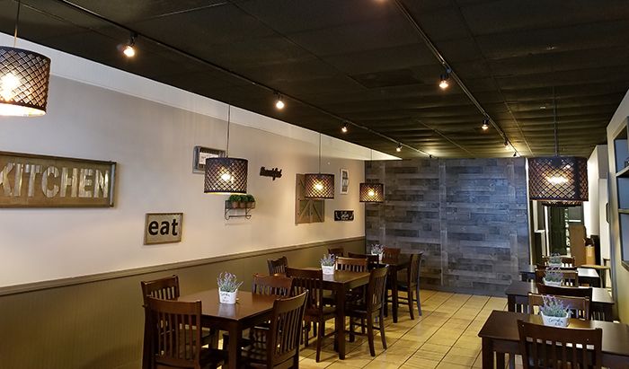 aroy-thai-charlotte-restaurant