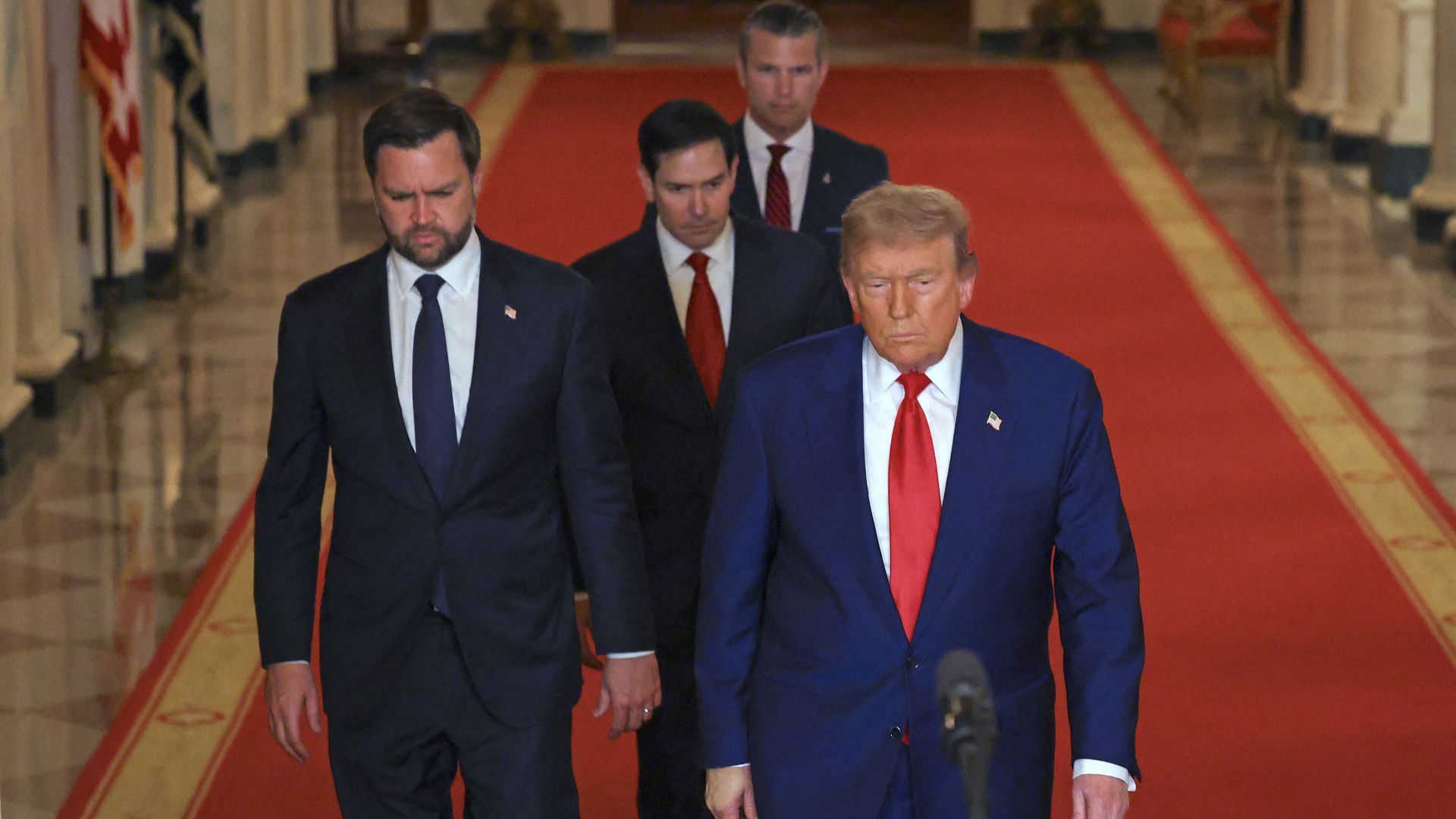 ترامپ در ژوئن گذشته، در حال اعلام حملات ایالات متحده به ایران. عکس: کارلوس باریا/POOL/AFP از طریق Getty